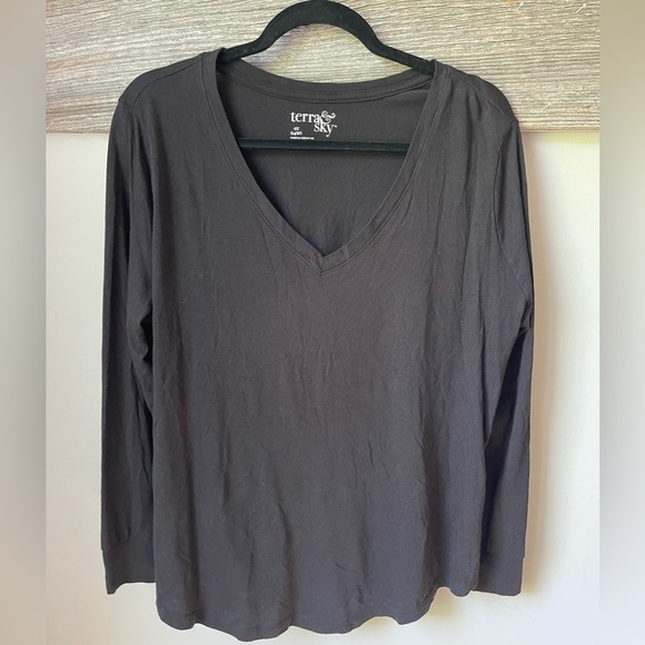 Terra & Sky Tops - Terra & Sky black long sleeve 0X (14w)